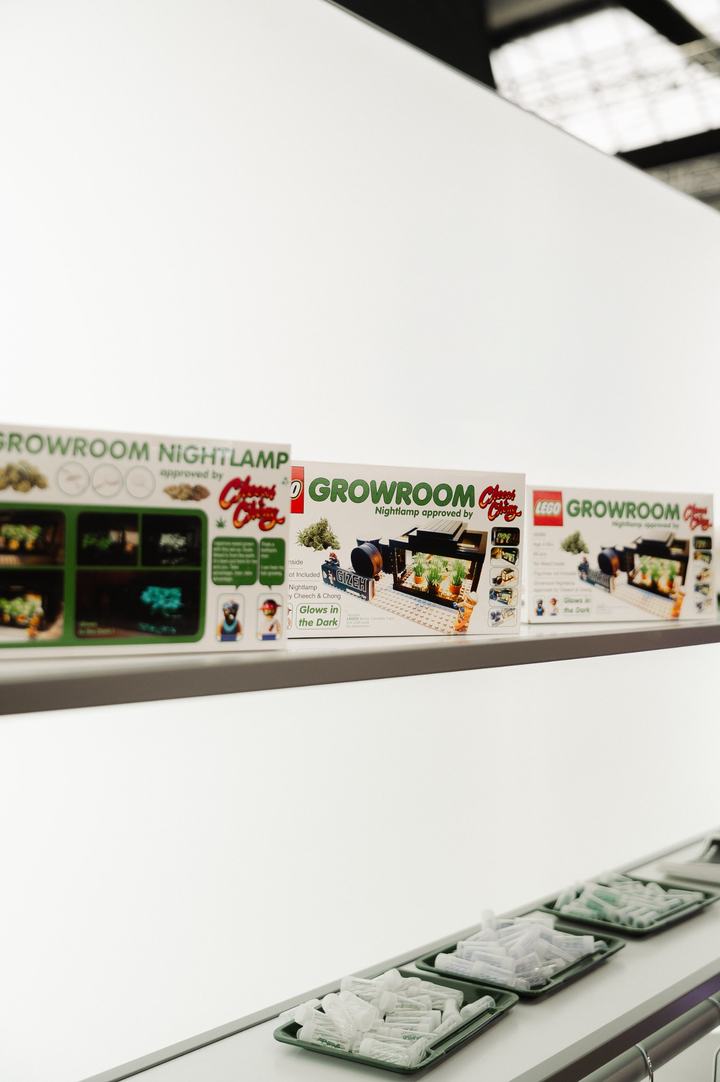 Growroom-Nachtlampen im Regal